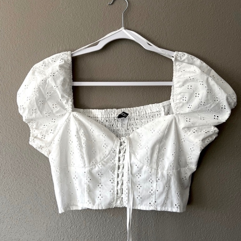 DIVIDED‎ Eyelet Smocked Puff Sleeve Crop Milkmaid Coquette White Blouse M